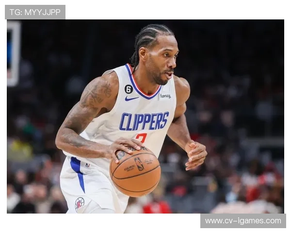 莱昂纳德23投16中，三分5中4，高效轰下41分8篮板5助攻